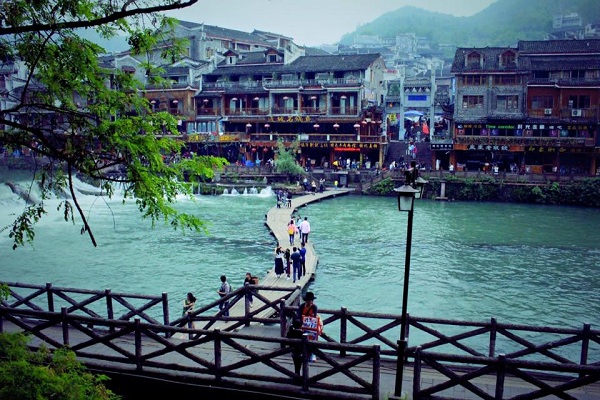 Nam Ninh - Trương Gia Giới - Thiên Môn Sơn - Phượng Hoàng Cố Trấn (6 ngày)