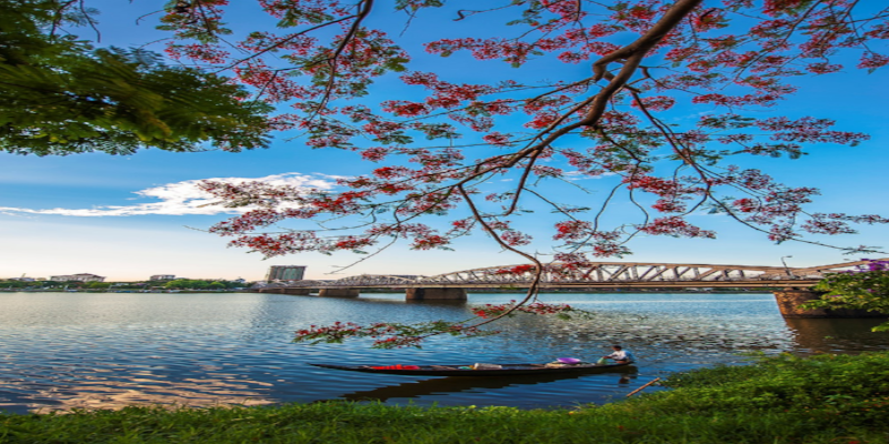 Vé máy bay đi Huế