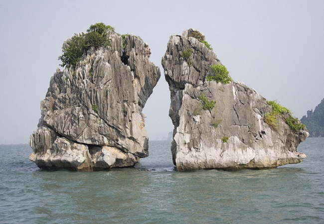 Tour Du Lịch Hà Nội - Ninh Bình - Hạ Long - Yên Tử - Hà Nội - Chùa Hương 5 Ngày