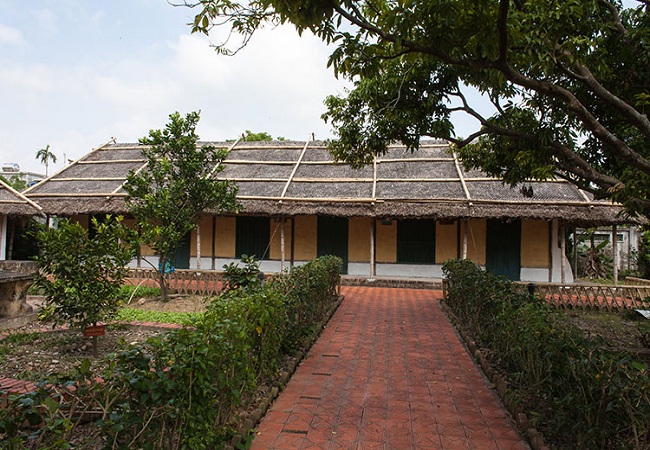 HÀ NỘI – BÃI LỮ RESORT – QUÊ BÁC - HÀ NỘI