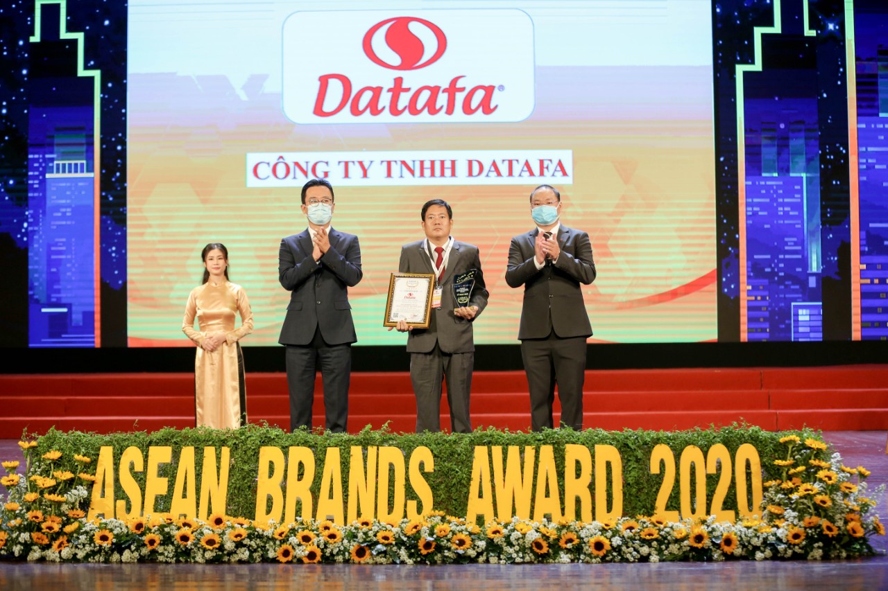 DATAFA nhận giải thưởng TOP 10 THƯƠNG HIỆU MẠNH ASEAN 2020