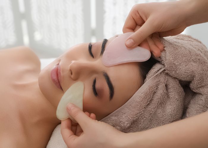 massage da mặt đúng cách
