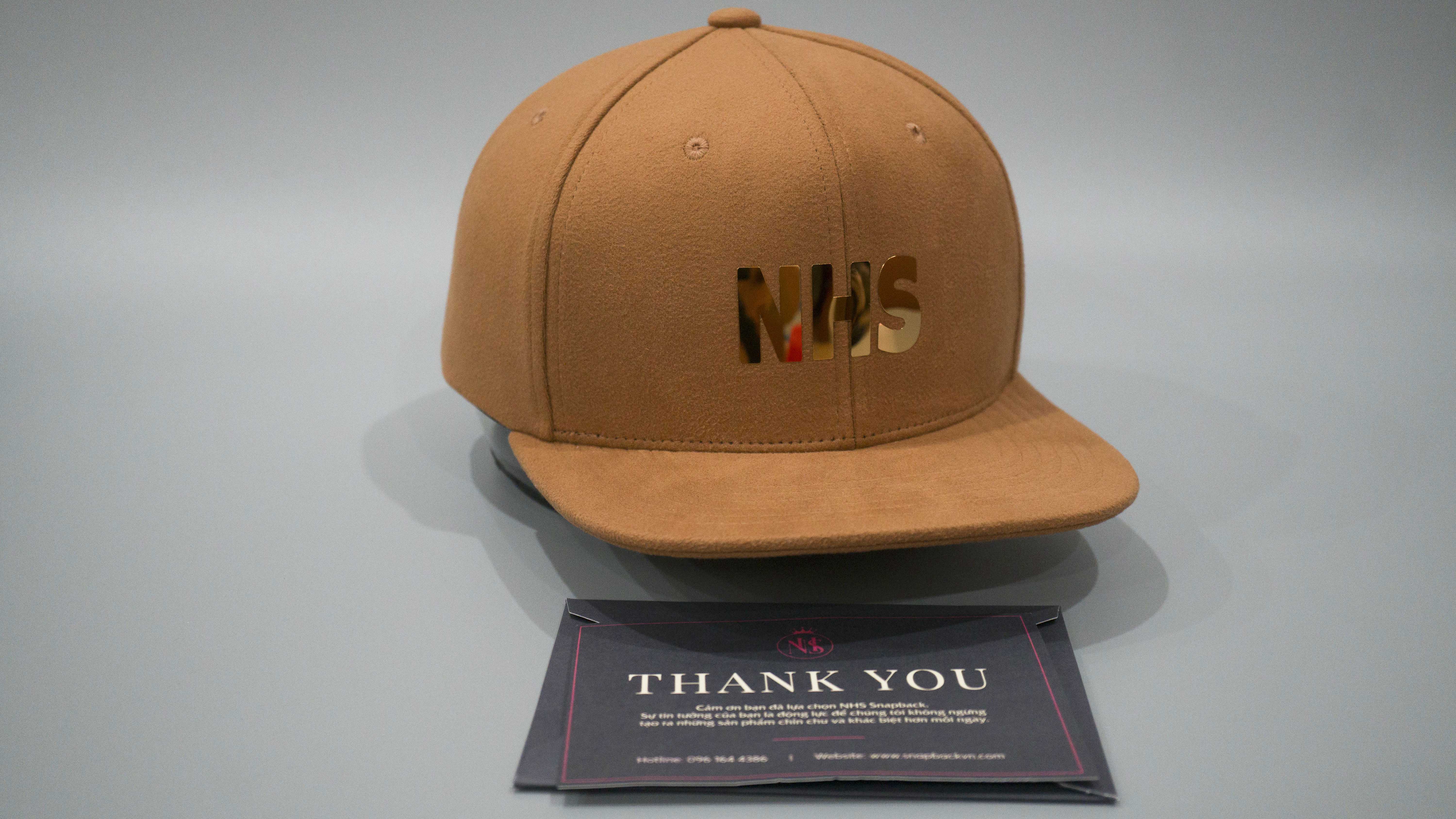 Nón Snapback NHS Full Da Lộn Cao Cấp Logo NHS Gold.