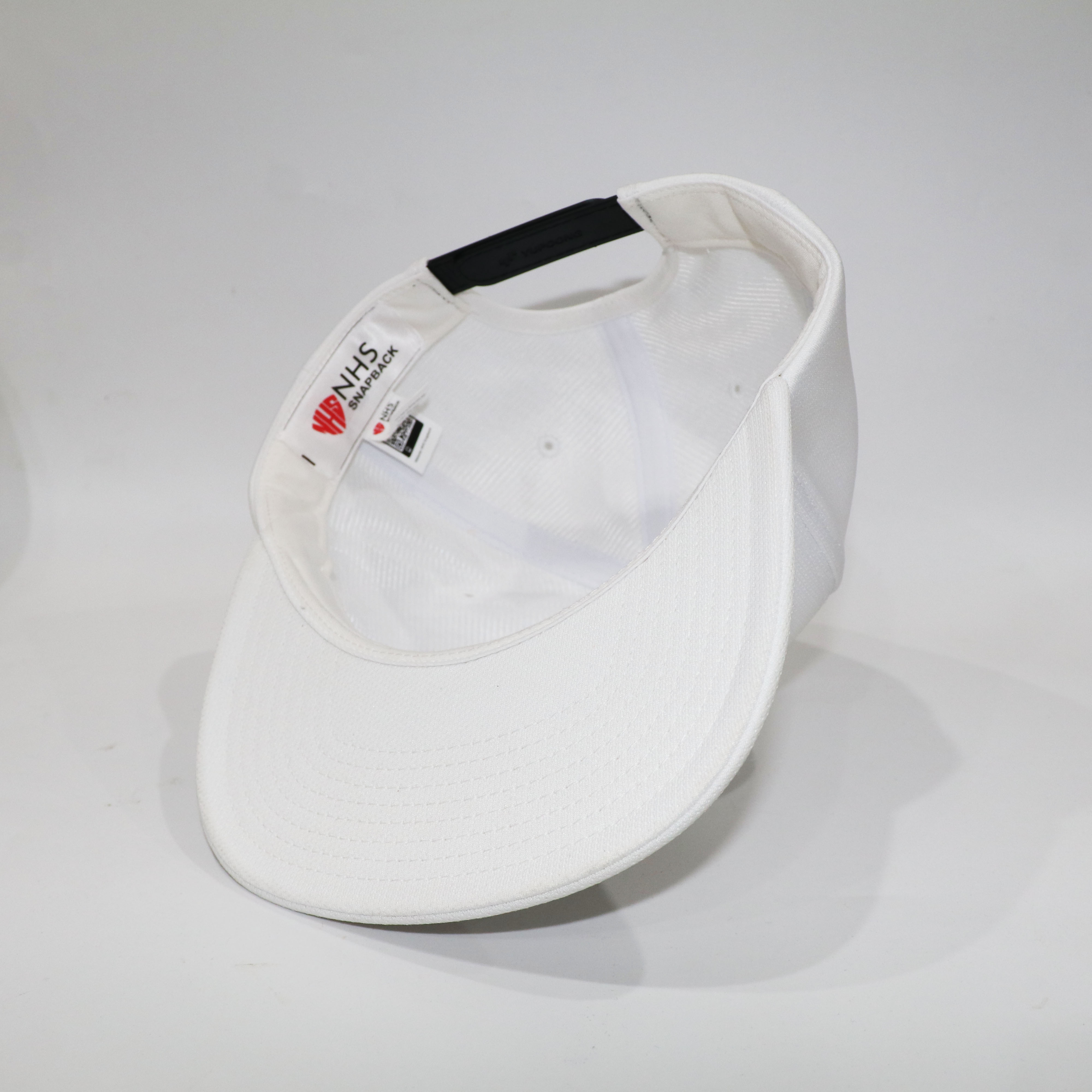 Nón Snapback NHS Under Trắng - Hoàng Tử Paris UnderT_BN.