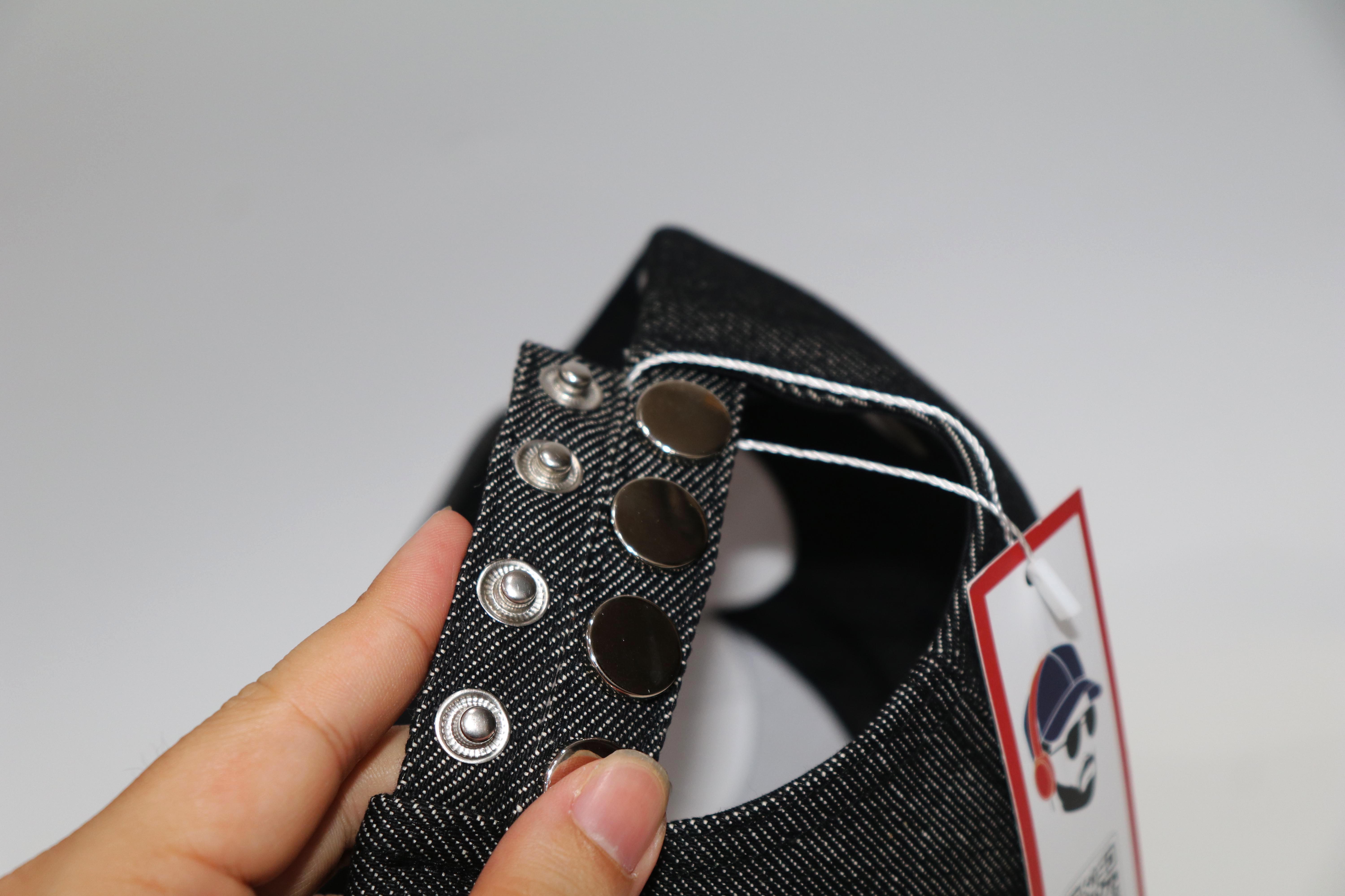 Nón Snapback Under Jean X3 mạnh Mẽ 2026 UnderJ001.