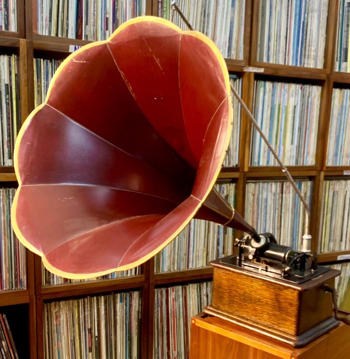 may-hat-ong-nhac-edison-standard-phonograph