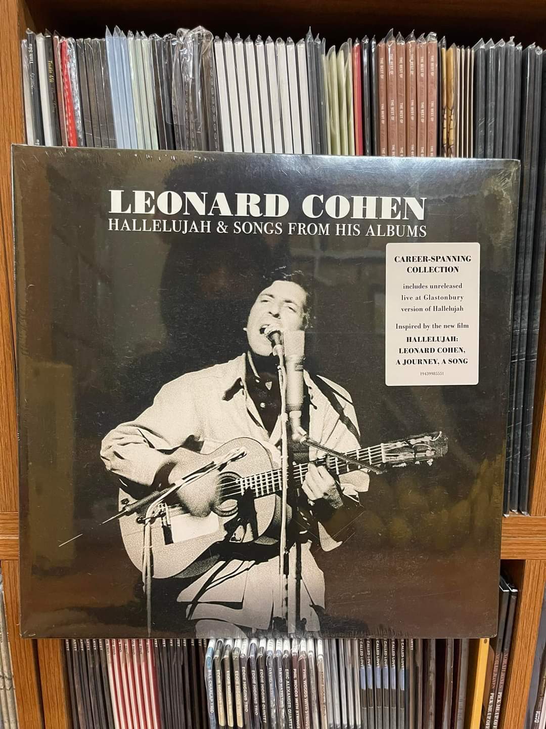 dia-than-leonard-cohen-hallelujah-from-his-albums