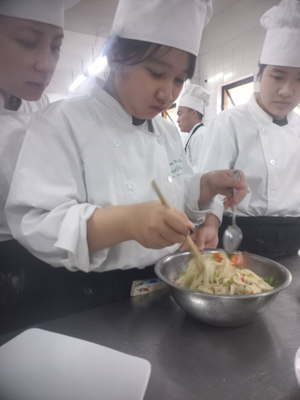 MÓN MỲ TƯƠI CỦA LỚP CHẾ BIẾN MÓN ĂN ÂU