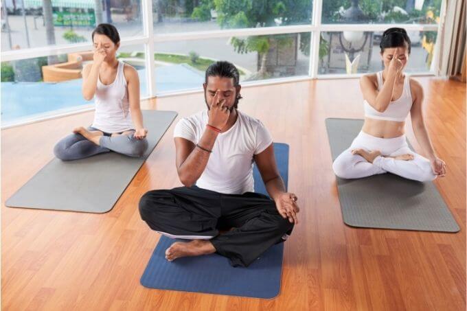 Giữ hơi thở Kumbhaka Pranayama - Cần áp dụng đúng trong từng trường hợp