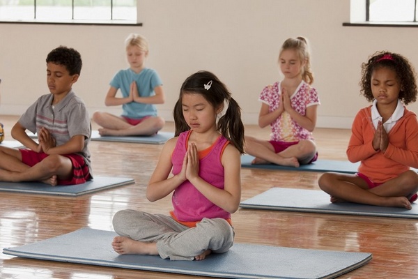 5 Lợi ích của yoga cho trẻ bạn nhất định phải biết