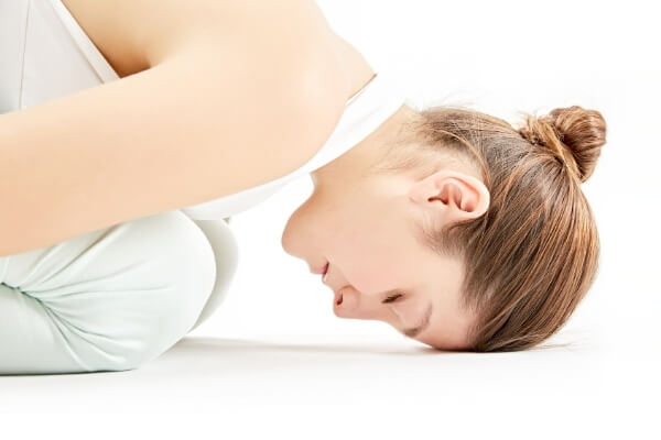 8 Tư thế Yoga cho chứng đau nửa đầu và nhức đầu