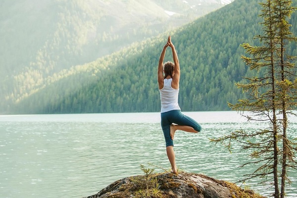 Yoga và Sự sáng tạo: Bắt sóng