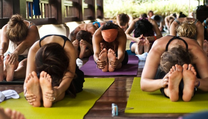 Thiền và yoga giúp minh mẫn từ bi và cân bằng