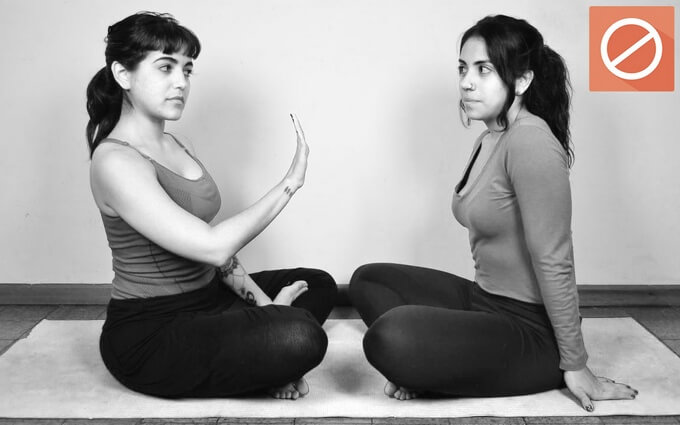 Tư thế yoga hai người - Khoa học về yoga không thực hành như vậy