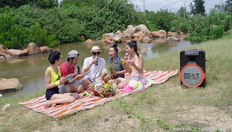 TÌM MUA LOA DI ĐỘNG HÁT KARAOKE HAY NHẤT!