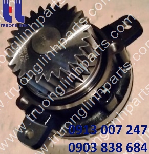 VOE20734268 WATER PUMP