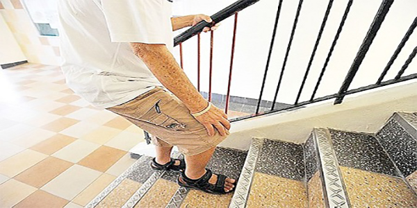 Đau khớp gối khi leo cầu thang - Những điều bạn chưa biết