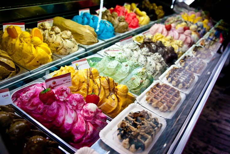 Làm sao để kinh doanh kem tươi cầm chắc thành công?