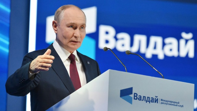 Ông Putin phản ứng khi Nga bị gọi là ‘hổ giấy’, bàn về xung đột ở Ukraine