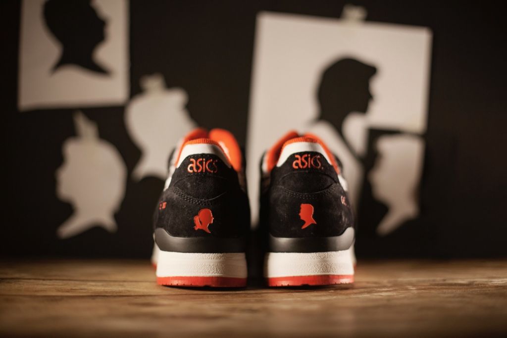 mẫu giày thể thao nam Titolo x ASICS Gel Lyte III “Papercut” - mặt sau