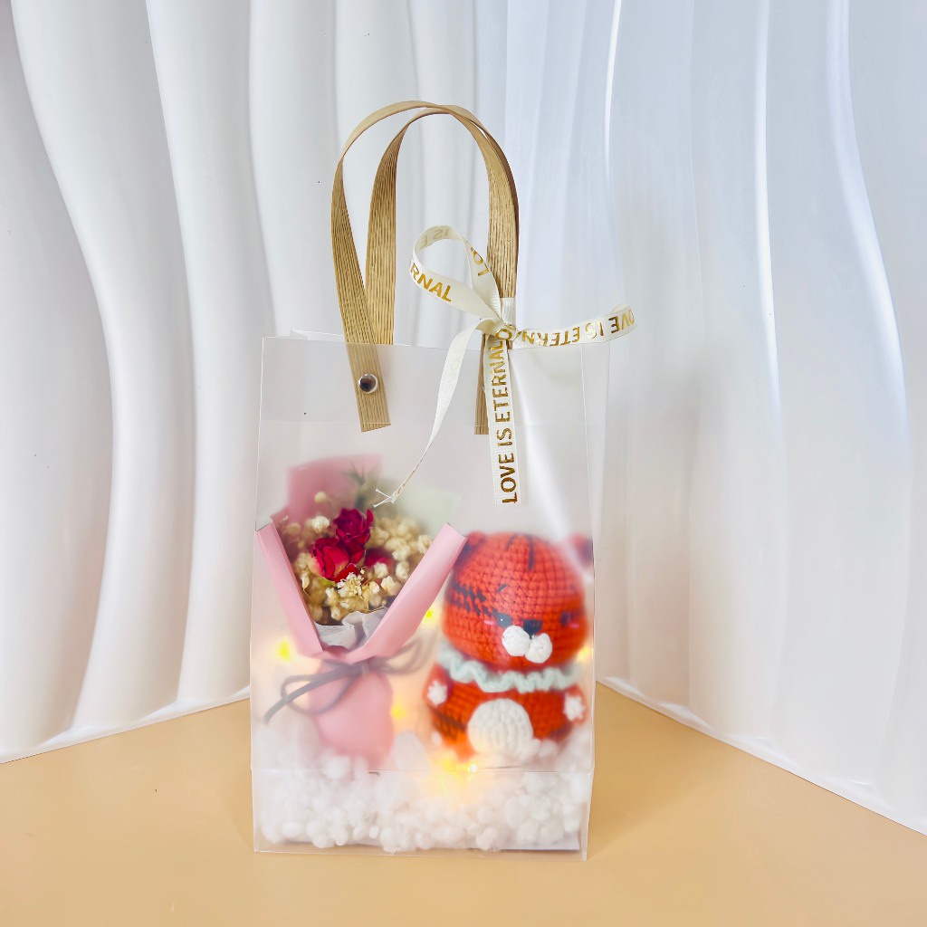 Set Quà Sinh Nhật Handmade Dễ Thương LYLYCRAFT , Móc Khoá Len 12 Con Giáp Kèm Túi Đựng  Có Sẵn Thiệp