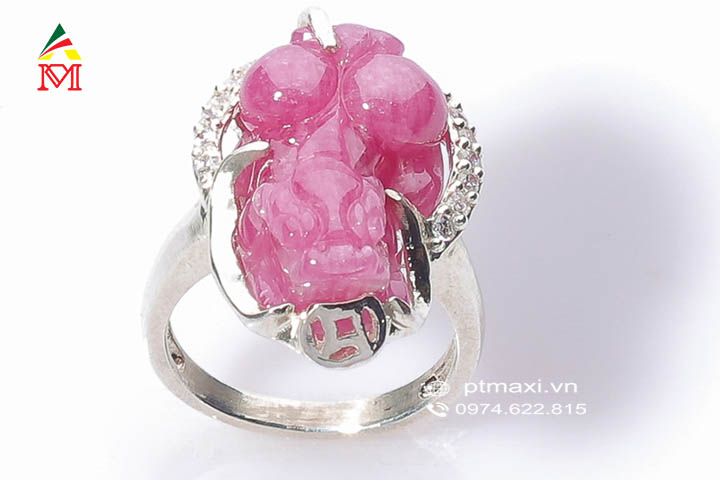 Tác dụng và ý nghĩa của nhẫn tỳ hưu đá ruby hồng.