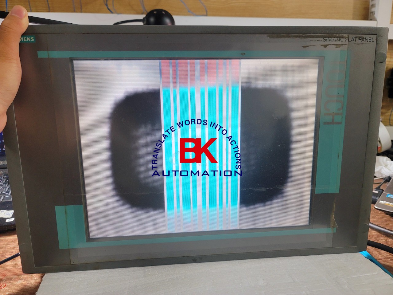 Sửa chữa monitor SIEMENS 15inches - 6AV7 861-2TB10-1AA0 SIMATIC FLAT PANEL 15
