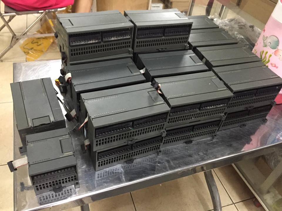 Module EM223 16DI/16DO DC/RLY: 6ES7 223-1PL22-0XA0 S7-200 PLC