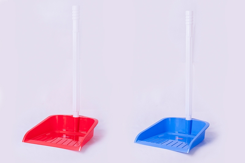 Xẻng hót rác nhựa