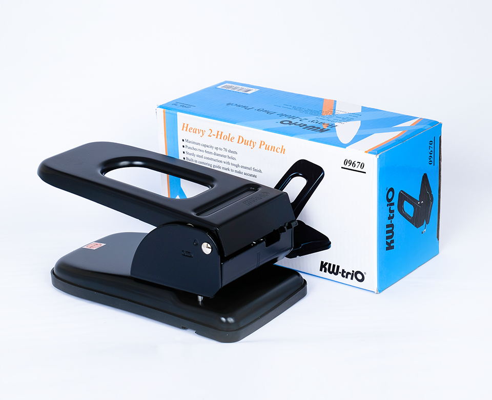 Bấm lỗ KW 9670 Chính hãng (70 Tờ)