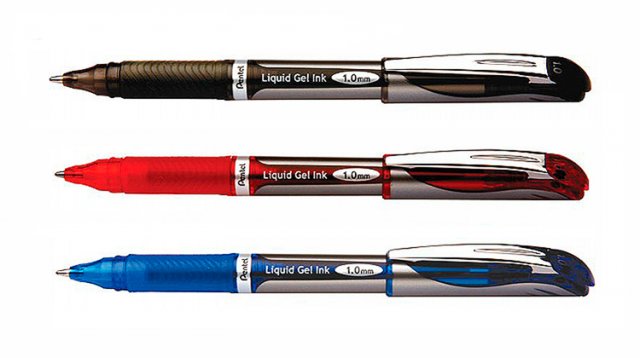 Bút Gel UM 153 loại 1