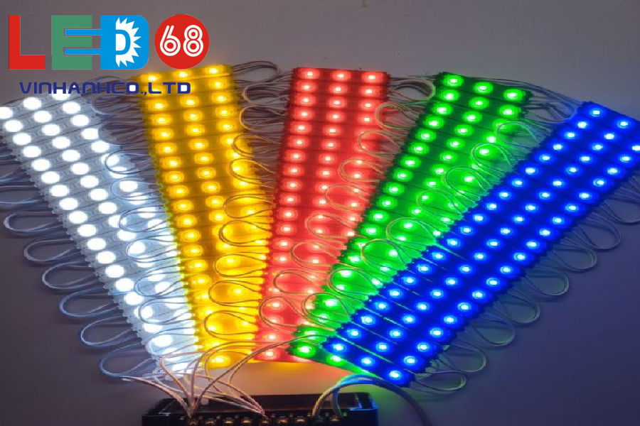 Đèn led hắt 3 bóng có những đặc điểm nổi bật gì?