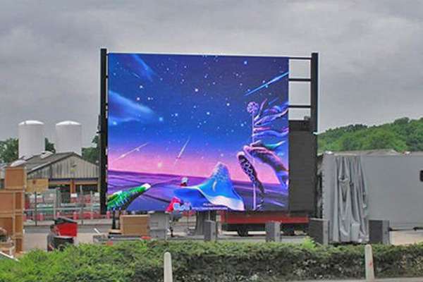 Ứng Dụng của Màn Hình LED Ngoài Trời