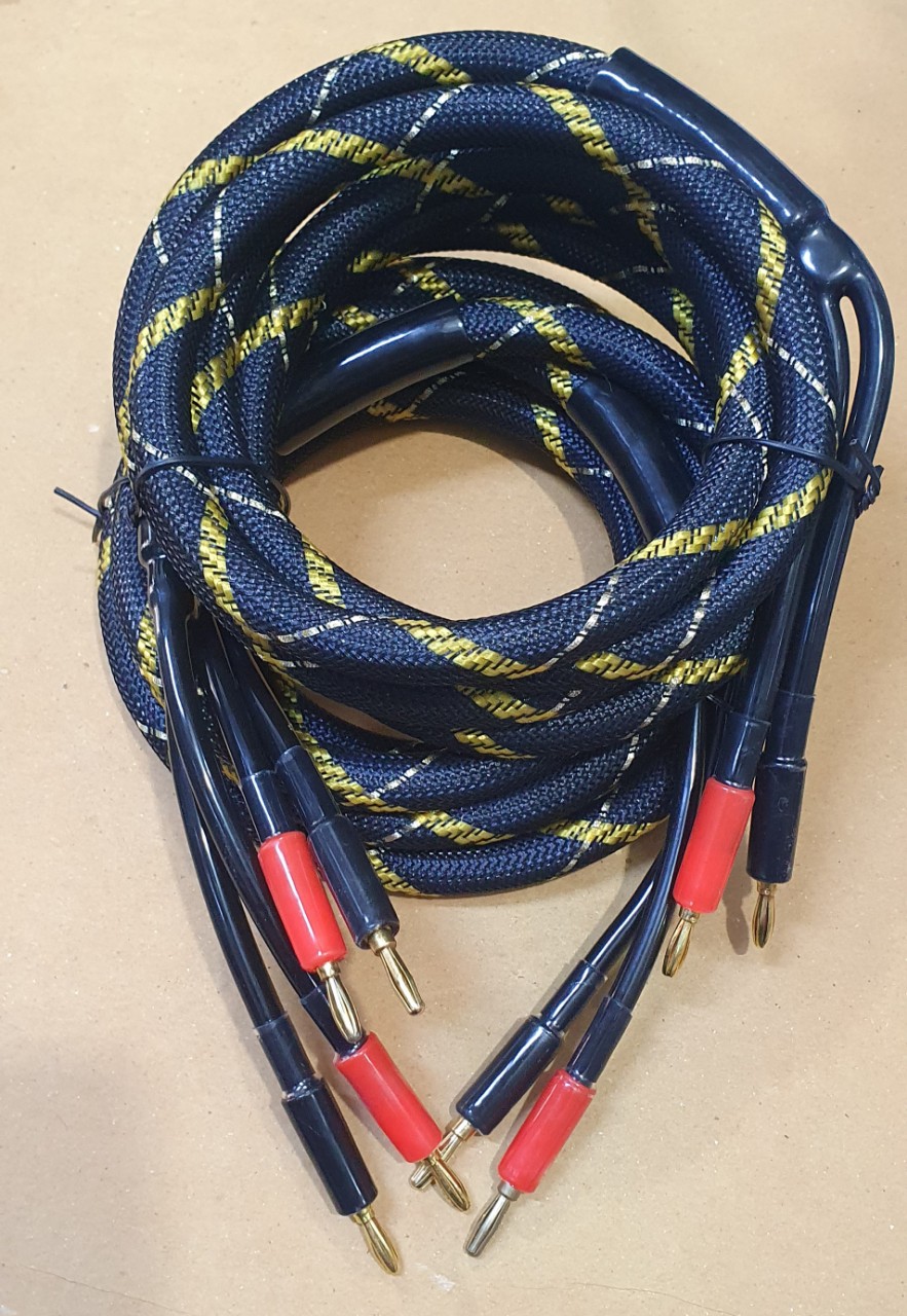 cặp dây loa jack bắp chuối bọc xác rắn