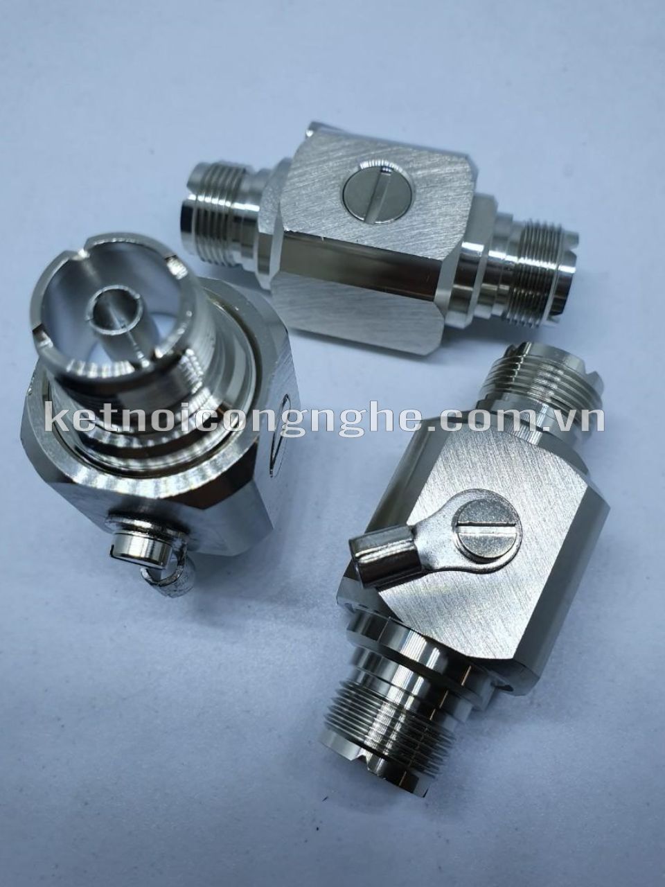 UHF female to UHF female UHF-KK-G: CHỐNG SÉT U CÁI