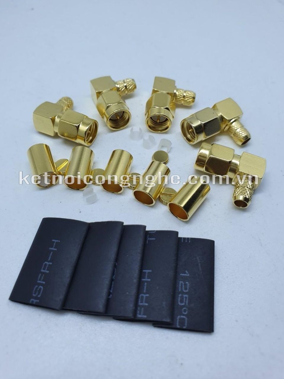 SMA MALE FOR RG58 CABLE CONNECTOR: SMA đực cong RG58