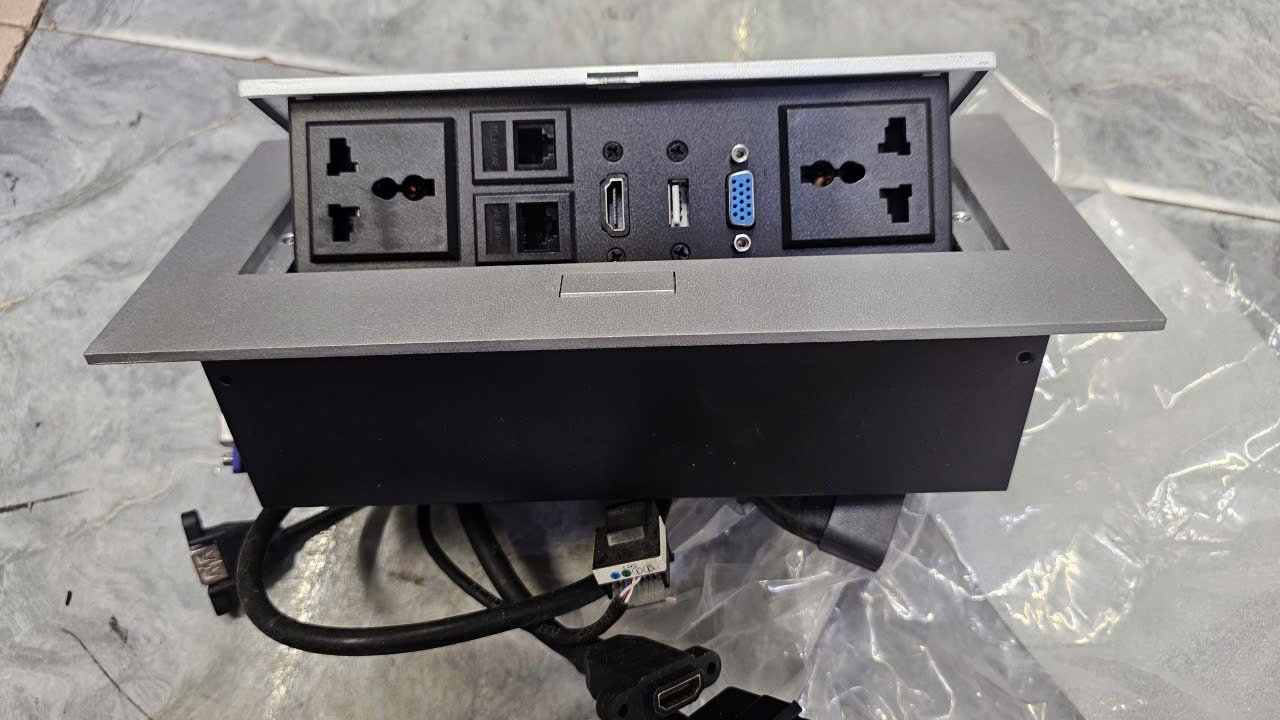 Ổ âm bàn đa năng âm bàn hội nghị – tích hợp điện, mạng, HDMI, USB, VGA.