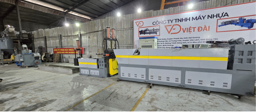 may-san-xuat-hat-nhua-tai-sinh-tai-viet-nam