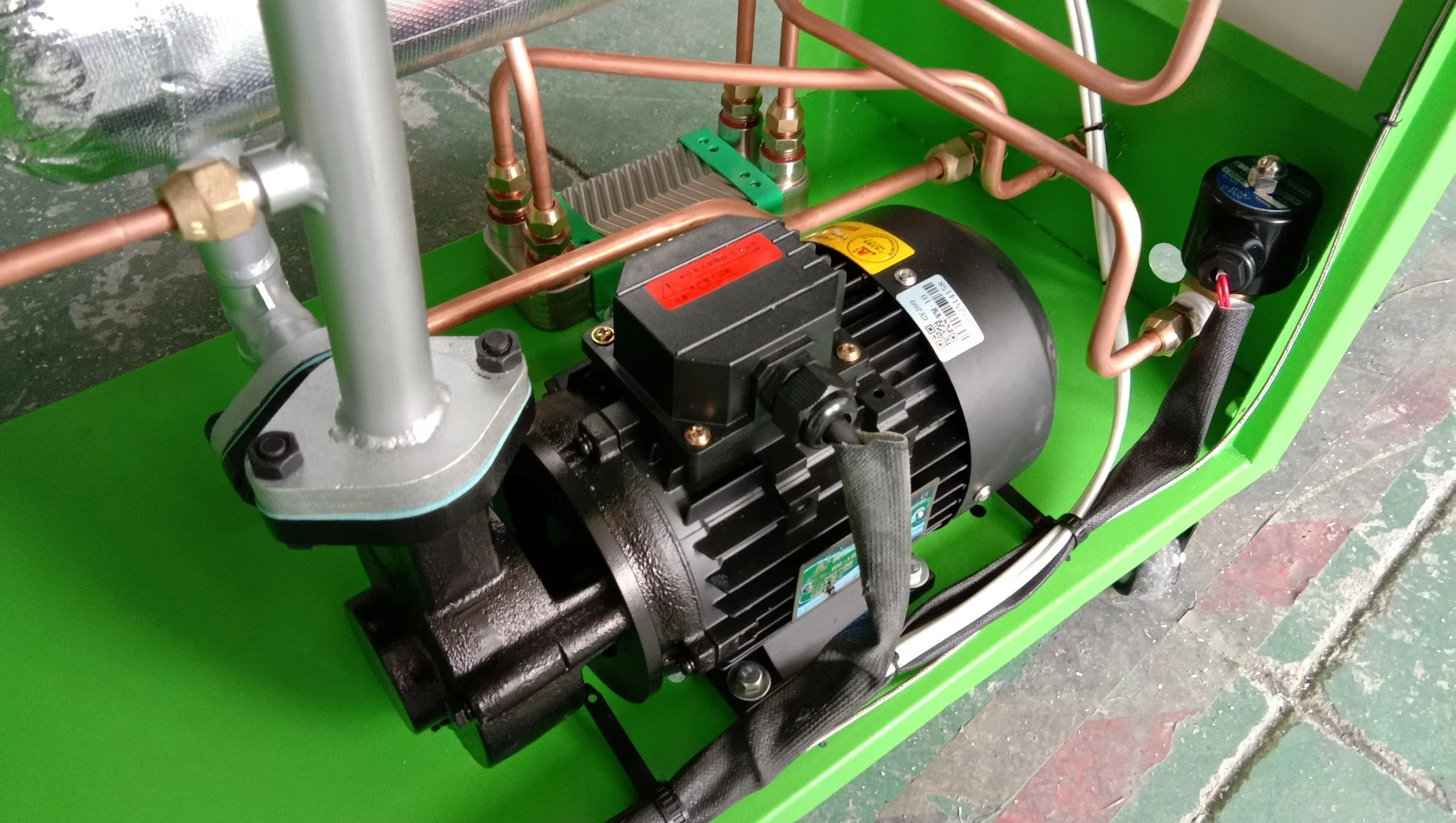 Cấu tạo của máy điều khiển nhiệt độ khuôn bằng dầu