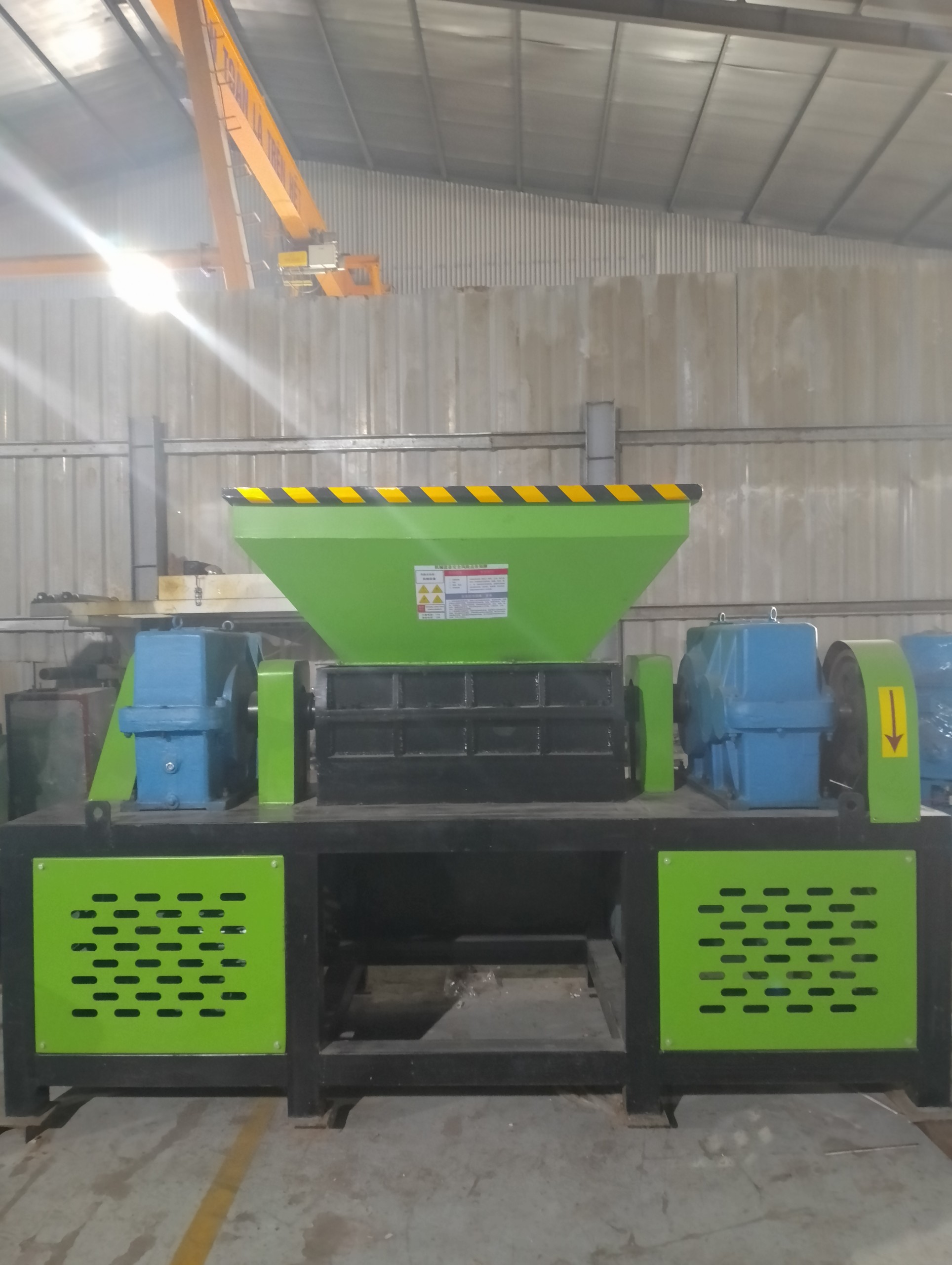 Máy băm nghiền nhựa dạng chậm