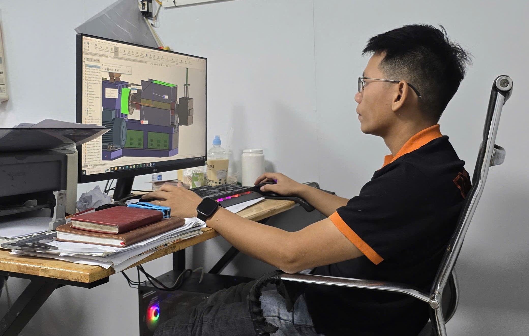 Kỹ sư thiết kế máy tạo hạt nhựa tại Việt Nam