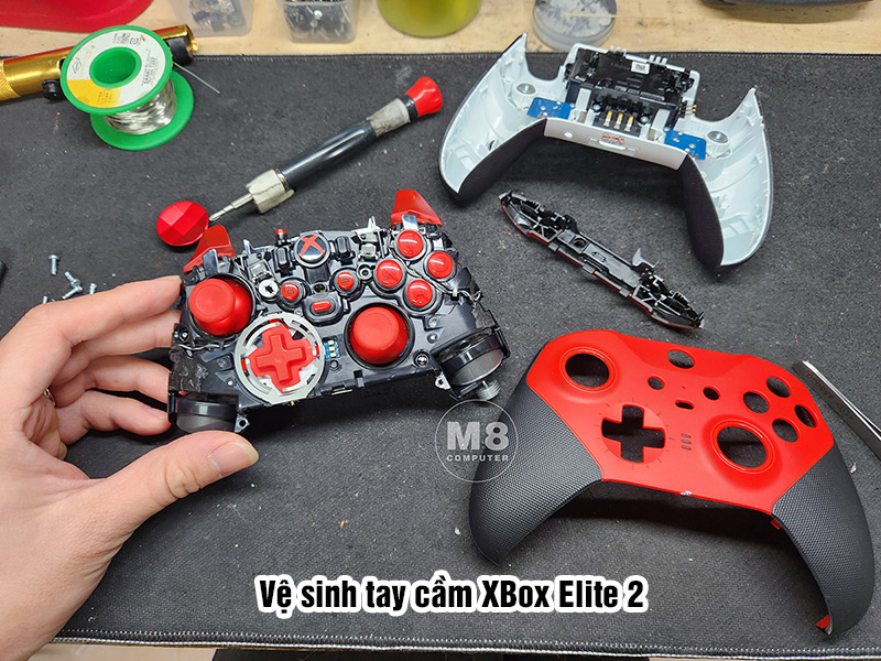 Vệ sinh tay cầm Xbox Elite 2
