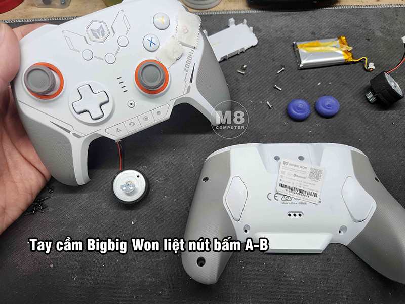 Tay cầm BigBig Won liệt nút bấm AB