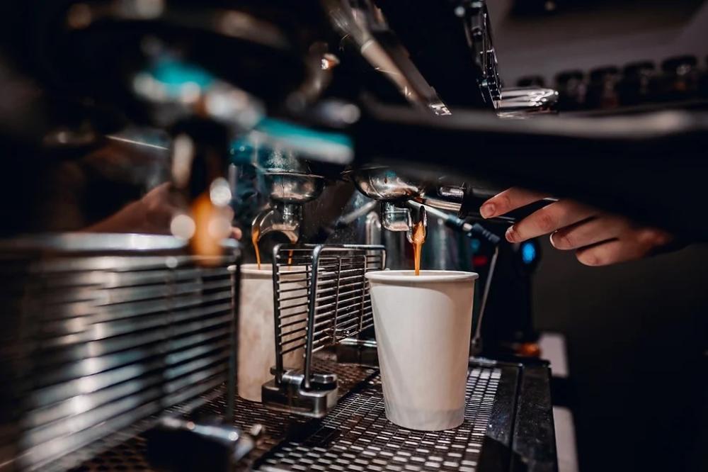 5 sự cố máy cà phê thường gặp và cách khắc phục hiệu quả