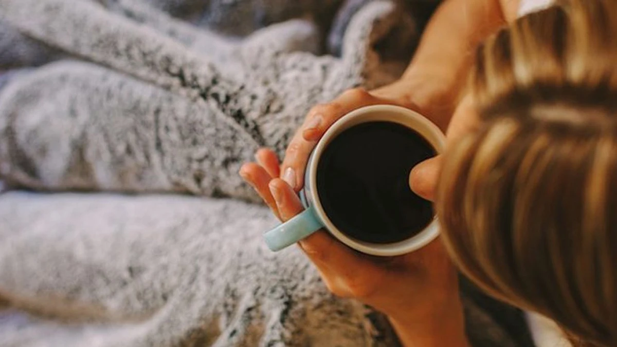 Cà phê đen hòa tan có gây mất ngủ không? Cách uống đúng chuẩn