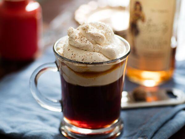 Cách kết hợp cà phê với rượu để tạo cocktail độc đáo