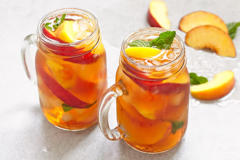 Cách pha trà đào cam sả tại nhà vừa ngon vừa đẹp mắt cho mùa hè
