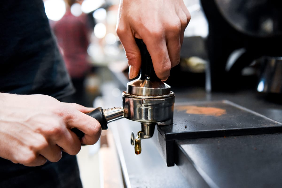 Công thức pha cà phê espresso bằng máy