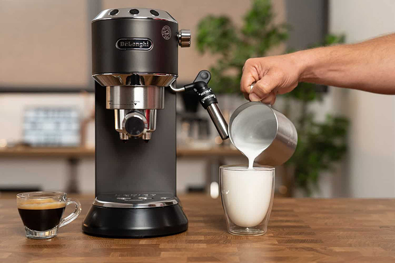 Máy pha cafe Delonghi