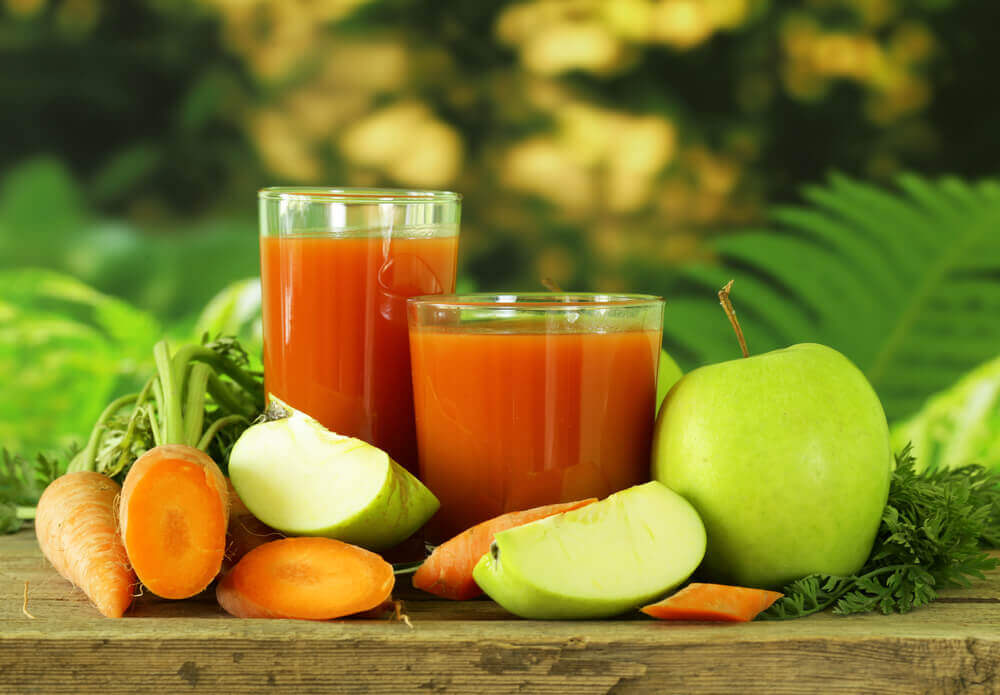 Nước ép cà rốt và táo